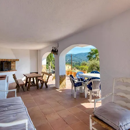 Maison Moderne Sur La Costa Brava Avec Piscine Privee Et Climatisation